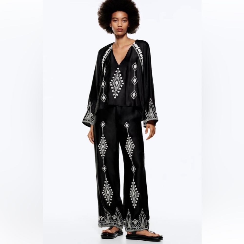 Zara Embroidered Black and White Embroidered Women's Satin Pants XS